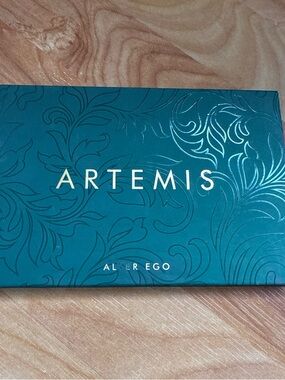Alter Ego- Artemis makeup Palette